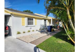 917 Riverwood Lane, Jupiter, FL 33458 Sold 01/22/24