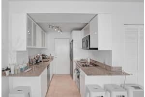 1250 West Avenue 14b, Miami Beach, FL 33139 Sold 06/04/24