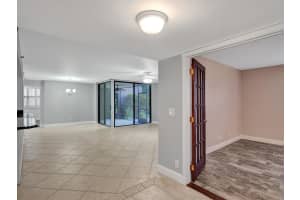 955 Egret Circle 110, Delray Beach, FL 33444 Sold 02/08/24