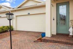 1825 English Oak Drive, Vero Beach, FL 32966 Sold 01/19/24
