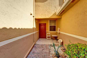 300 Scotia Drive 105, Hypoluxo, FL 33462 Sold 03/29/24