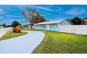 9180 SE Eagle Avenue, Hobe Sound, FL 33455 Sold 05/10/24