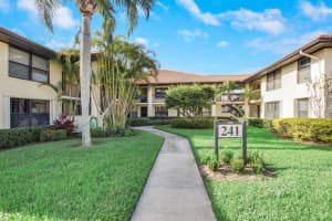 241 SW South River Drive 204, Stuart, FL 34997 Sold 03/14/24