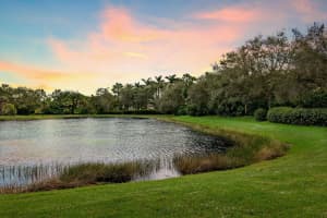 102 Dalena Way, Palm Beach Gardens, FL 33418 Sold 01/28/24