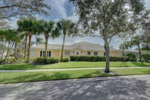 9014 SE Hawks Nest Court, Hobe Sound, FL 33455 Sold 01/12/24