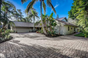 2072 SW Racquet Club Drive, Palm City, FL 34990 Sold 02/19/24