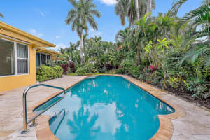 216 32nd Street, West Palm Beach, FL 33407 Sold 11/07/24