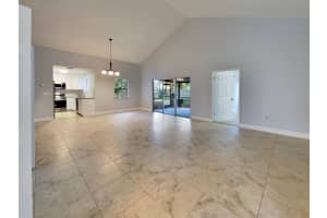 8 Cedar Circle, Boynton Beach, FL 33436 Sold 05/10/24