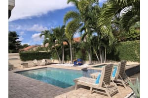 2865 Farragut Lane, West Palm Beach, FL 33409 Sold 01/31/24