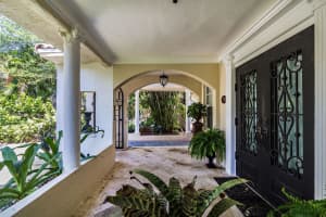 808 Park Place, West Palm Beach, FL 33401 Sold 07/01/24