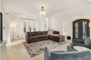 808 Park Place, West Palm Beach, FL 33401 Sold 07/01/24