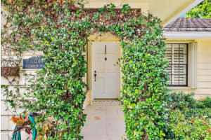 11246 Riverwood Place, North Palm Beach, FL 33408 Sold 02/07/24
