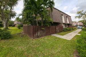 2505 NW 99th Avenue, Coral Springs, FL 33065 Sold 02/08/24