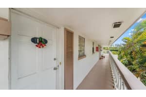 148 Yacht Club Drive 13, North Palm Beach, FL 33408 Sold 03/29/24