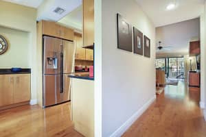 5121 Oak Hill Lane 426, Delray Beach, FL 33484 Sold 05/21/24