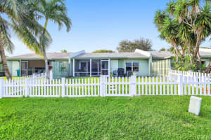 28 Camden Lane, Boynton Beach, FL 33426 Sold 01/12/24