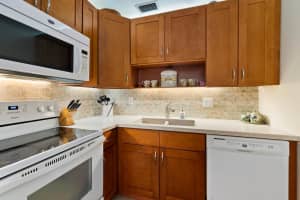 2600 SE Ocean B-5, Stuart, FL 34996 Sold 02/20/24