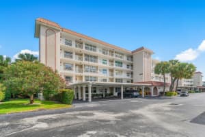 920 Dogwood Drive 160, Delray Beach, FL 33483 Sold 04/16/24