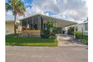 911 Courier Street, Vero Beach, FL 32960 Sold 08/30/24