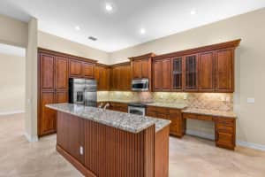 10860 Green Valley Walk, Boynton Beach, FL 33437 Sold 08/07/24