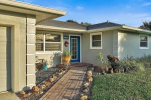 6866 Kingston Drive, Lake Worth, FL 33462 Sold 02/28/24