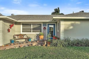 6866 Kingston Drive, Lake Worth, FL 33462 Sold 02/28/24