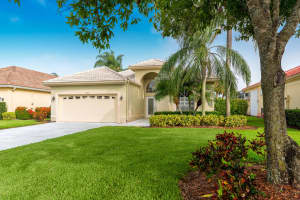 1407 SE Glencoe Court, Port St Lucie, FL 34952 Sold 12/29/23