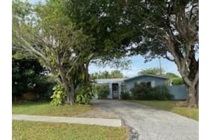 513 Lindell Boulevard, Delray Beach, FL 33444 Sold 01/16/24