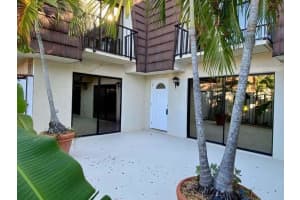 620 6th Lane, Palm Beach Gardens, FL 33418 Sold 05/13/24