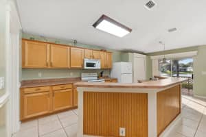 4310 Swanna Drive, Melbourne, FL 32901 Sold 04/19/24
