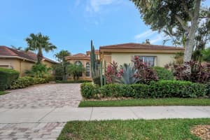 10878 Royal Devon Way, Lake Worth, FL 33449 Sold 02/26/24