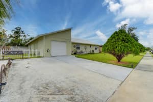 10362 Oliver Lane, Royal Palm Beach, FL 33411 Sold 04/17/24