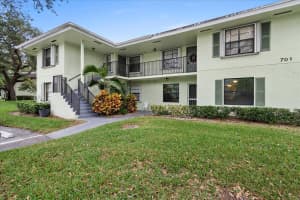 701 Sabal Ridge Circle B, Palm Beach, FL 33480 Sold 02/23/24