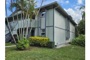 8419 SE Croft Circle F-1, Hobe Sound, FL 33455 Sold 02/09/24
