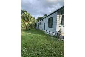 44 Calle De Lagos, Fort Pierce, FL 34951 Sold 03/01/24