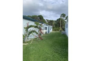 44 Calle De Lagos, Fort Pierce, FL 34951 Sold 03/01/24