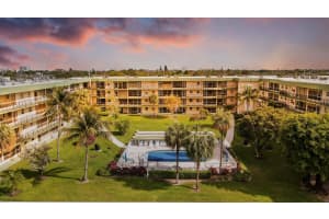 806 SE 7th Street 307, Deerfield Beach, FL 33441 Sold 03/29/24