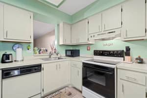 7300 Lake Cir Drive 105, Margate, FL 33063 Sold 01/29/24