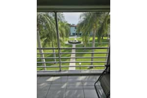 3300 Springdale Boulevard 3a, Palm Springs, FL 33461 Sold 03/29/24