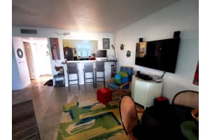 790 Lori Drive 264, Palm Springs, FL 33461 Sold 04/05/24