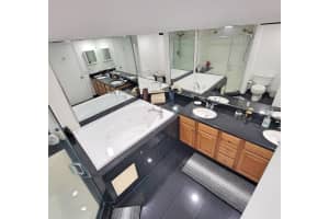 5600 Collins Avenue 7-F, Miami Beach, FL 33140 Sold 02/27/24