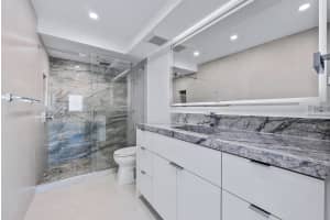 5200 N Flagler Drive 2204, West Palm Beach, FL 33407 Sold 03/27/25