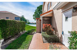 9565 Shadybrook Drive 201, Boynton Beach, FL 33437 Sold 06/10/24