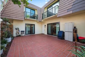 701 Miramar Lane, Palm Beach Gardens, FL 33410 Sold 03/22/24