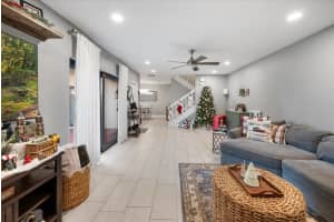 701 Miramar Lane, Palm Beach Gardens, FL 33410 Sold 03/22/24