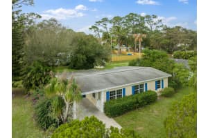 2105 79th Avenue, Vero Beach, FL 32966 Sold 01/25/24