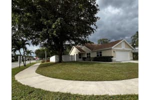 3899 Classic Court, West Palm Beach, FL 33417 Sold 03/15/24