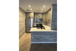 9570 SW 3rd Street, Pembroke Pines, FL 33025 Sold 02/02/24