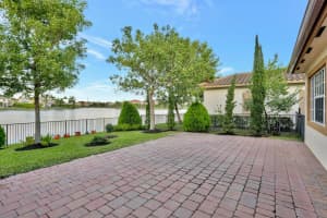 10311 Peninsula Place, Parkland, FL 33076 Sold 02/15/24