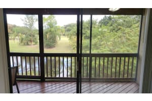 1504 Lakeview Drive E, Royal Palm Beach, FL 33411 Sold 02/01/24